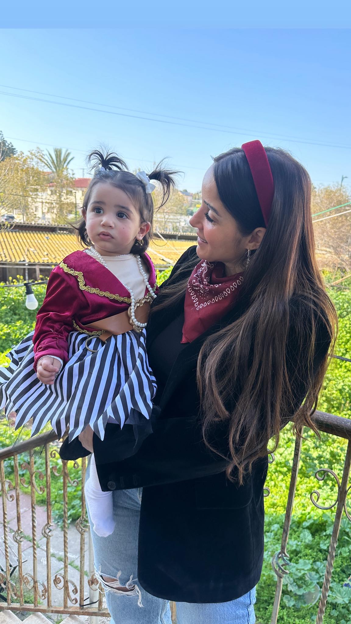 הפיראטיות האלופות