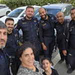 מרגש בבית שמש: המדים הכחולים שמילאו לב של ילד באור.