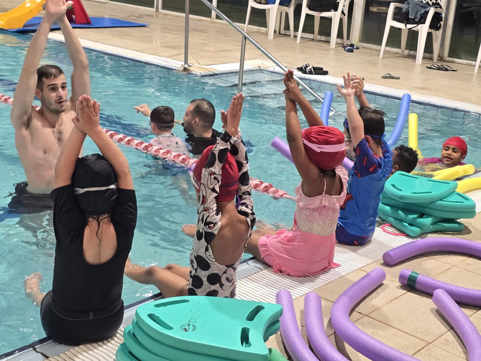 מיזם עירוני: לימודי שחייה חינם לילדים
