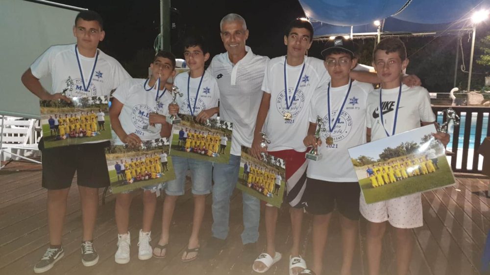 164ef2d8-8647-4c8a-9c42-2b2f544c962f