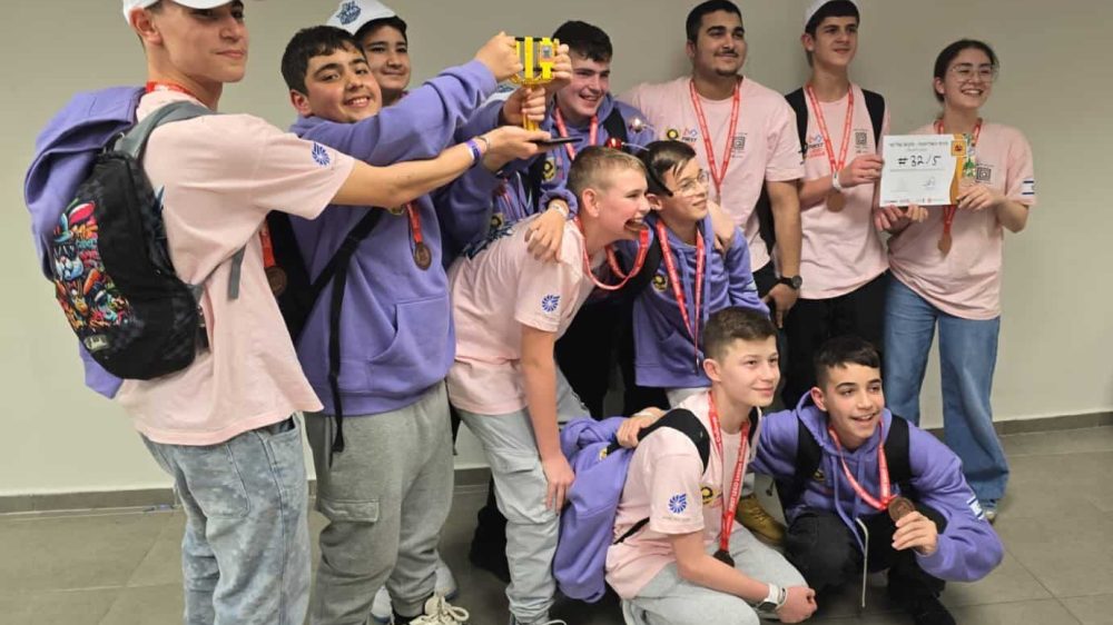 2c4dc31e-53b9-42d7-b647-31e6cf76aafd