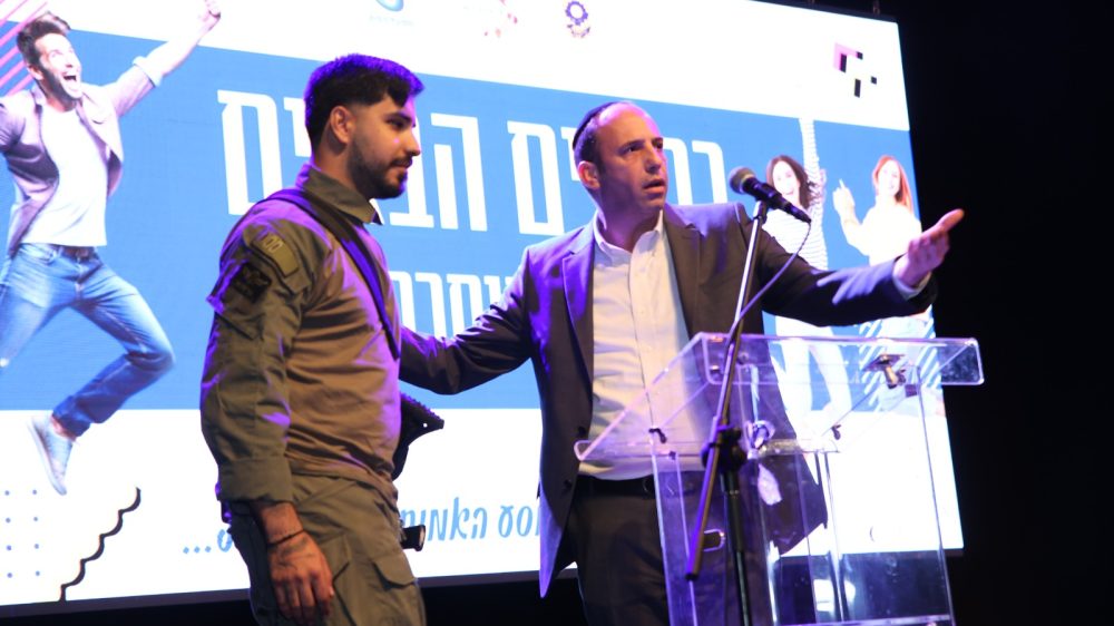 54c7c3b5-1c57-4b6b-ac9f-4696b9d9dd15