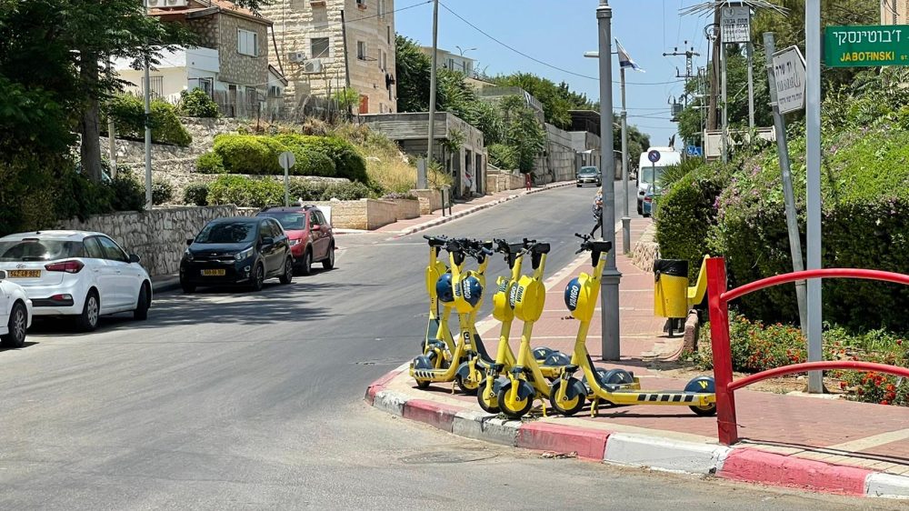 5600b682-b409-427d-809e-7165c2341acd