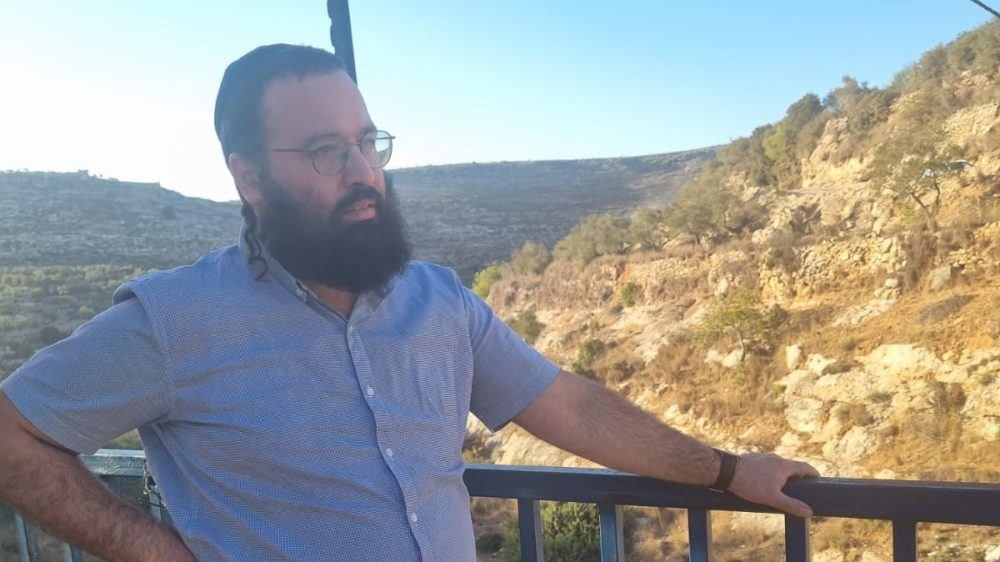 9b6ad7eb-e785-4f1b-9273-fbec3e2ebf19