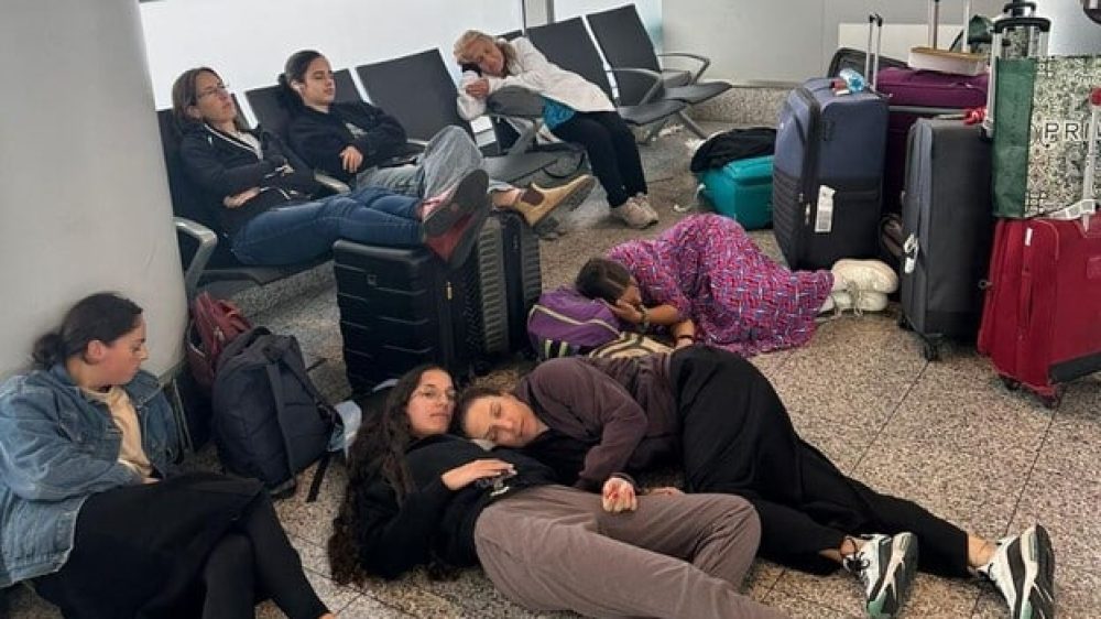 airport02081_autoOrient_i