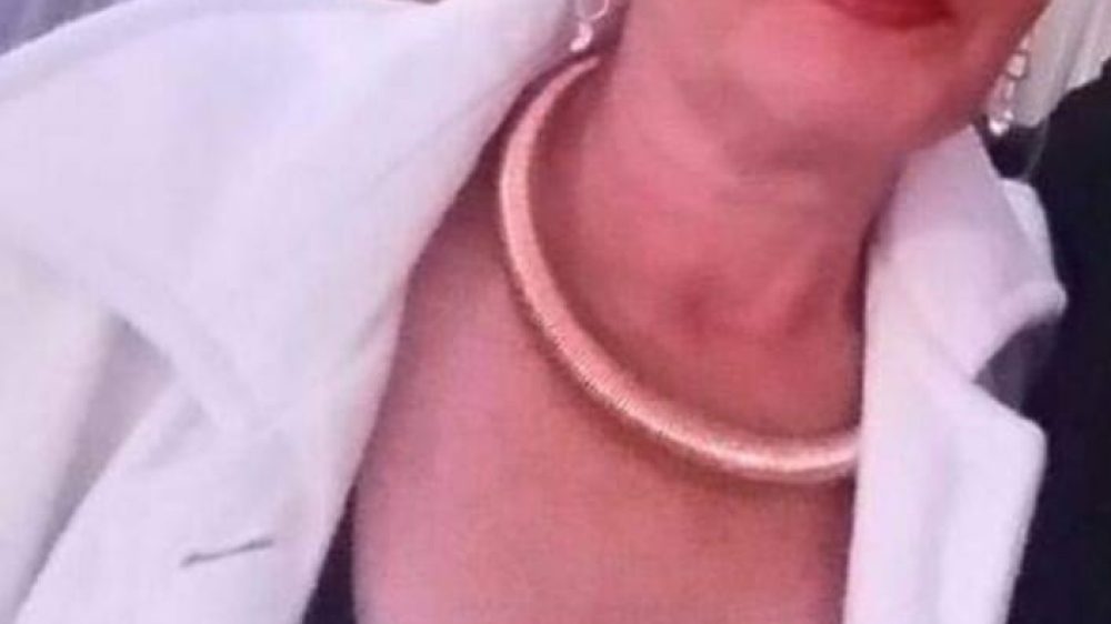 f4ae482e-10a4-4dd6-9de4-dca7a18a7ff2