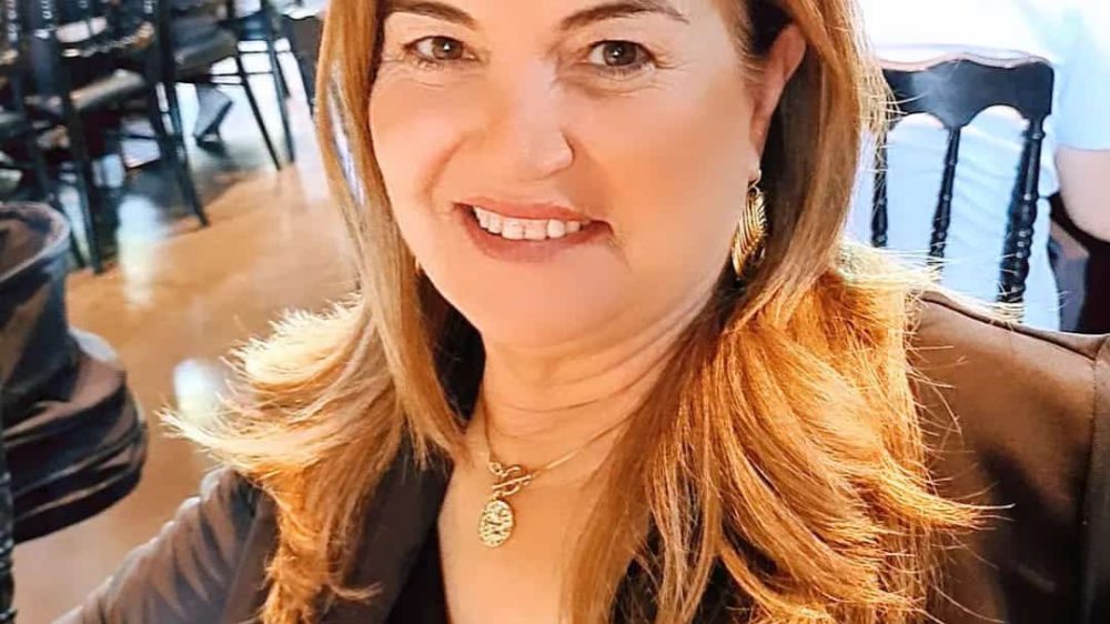 דבורה וענונו