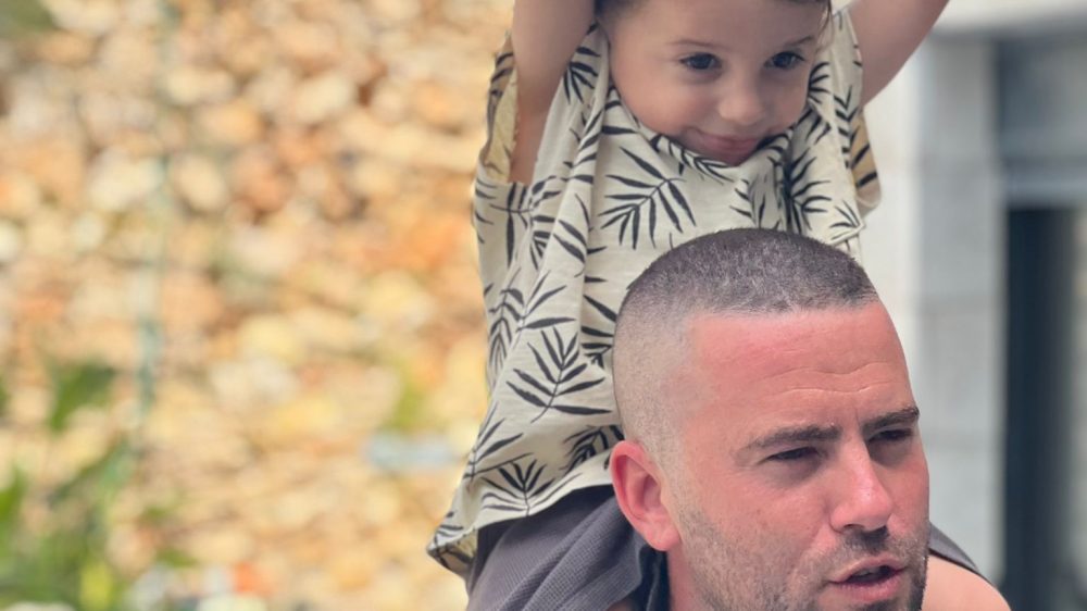 דניאל קומרוב