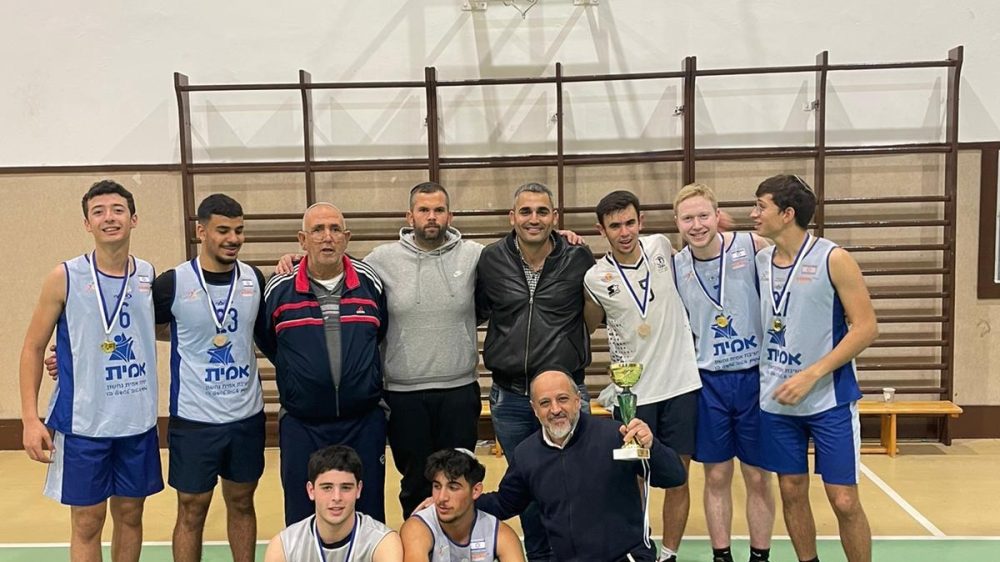 ישיבת אמית נחשון - אלופי הכדורסל של בית שמש