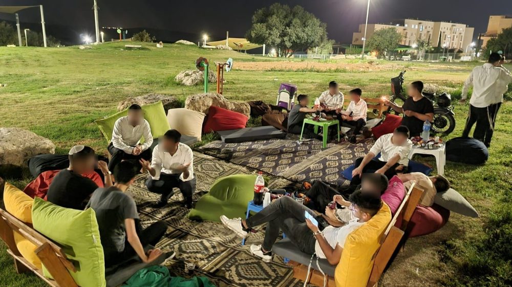 מחצלות נוער