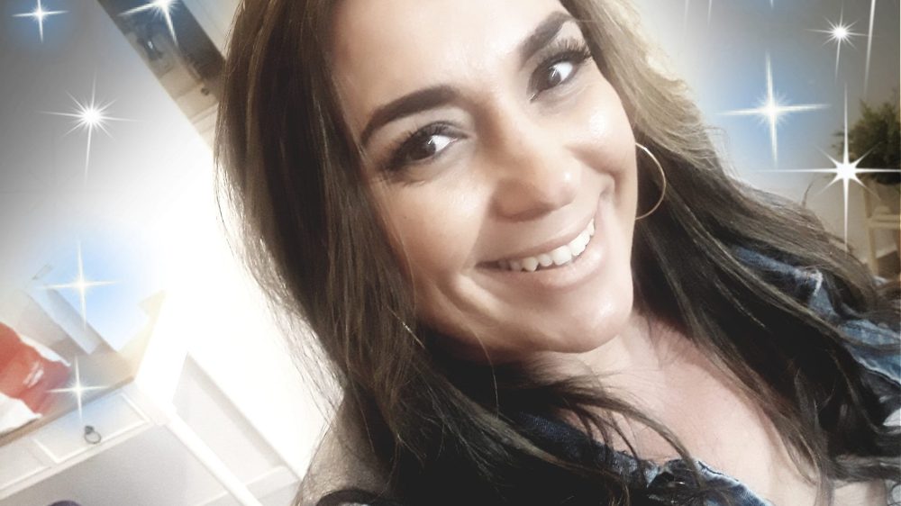 עינת מלכה עצמי