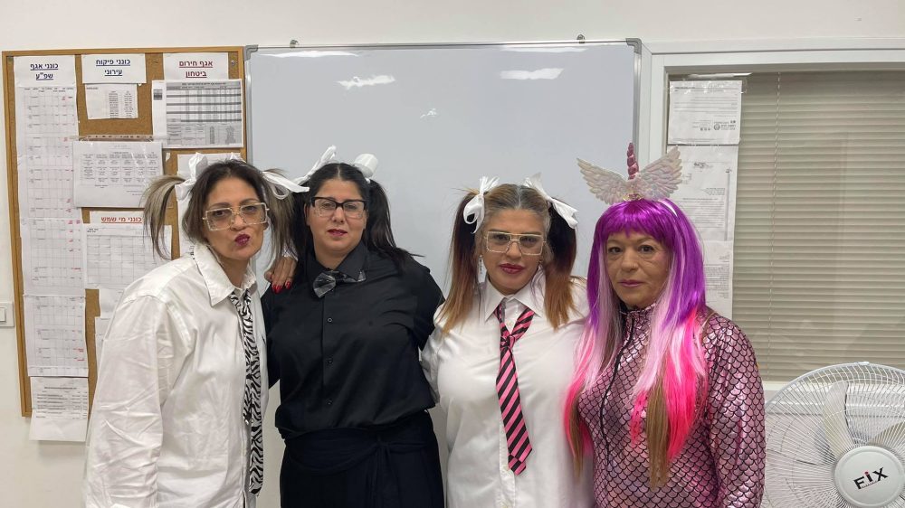 פורים בעירייה