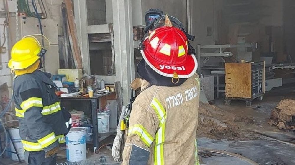 פיצוץ. כבאות הצלה