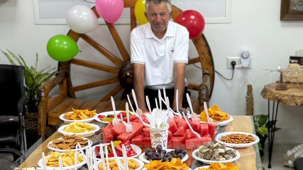 רוני נחום