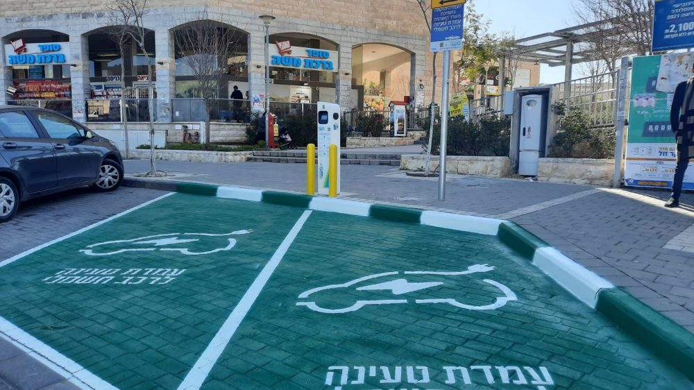 רכבים חשמליים