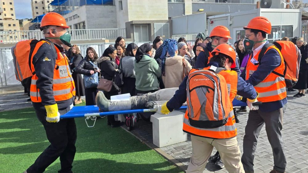 רעידת אדמה 2