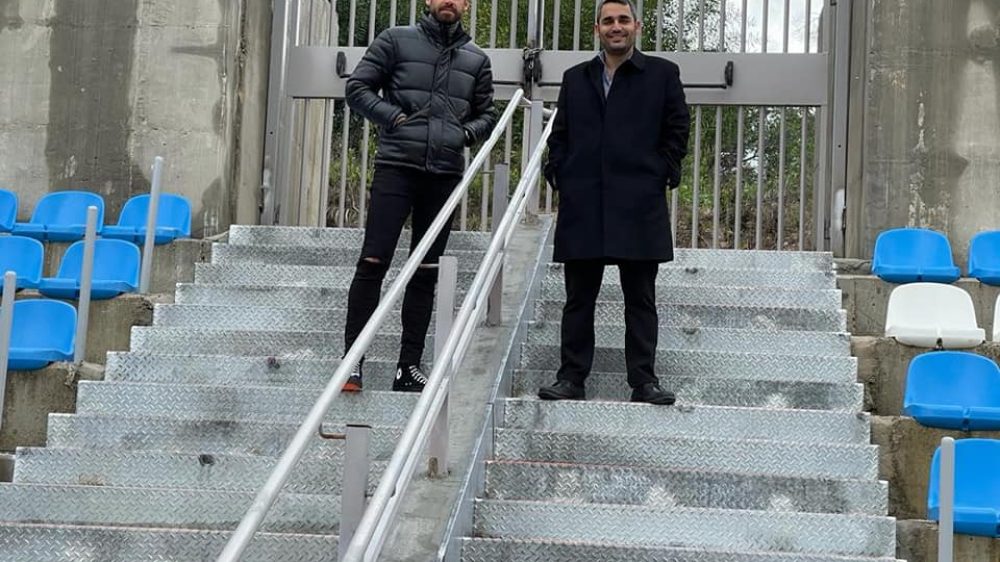 שיפוצים במגרש