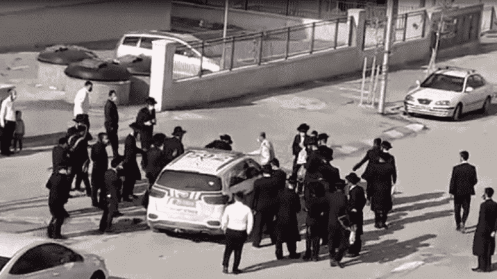 תקיפת שוטרים