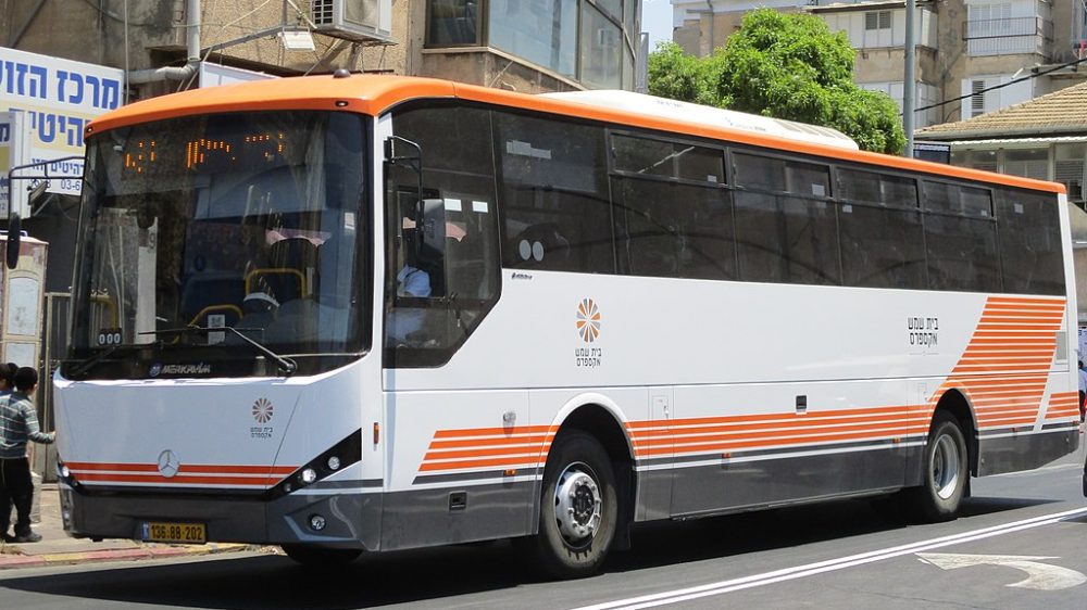 תקפו אוטובוס